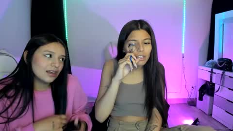 Snapshot of kimmi_foxy chatting on 29, 12, 2024 kimmi online show from 29, 12, 2024