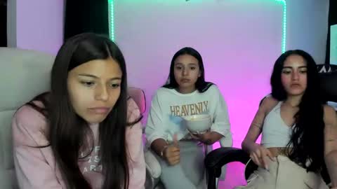 Snapshot of kimmi_foxy chatting on 13, 1, 2025 kimmi online show from 13, 1, 2025