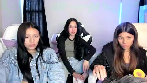 Snapshot of kimmi_foxy chatting on 21, 2, 2025 kimmi online show from 21, 2, 2025