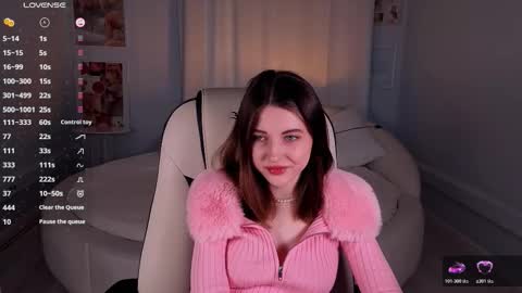 Snapshot of kimmie_shine chatting on 3, 2, 2026 Your Kimmie follow me online show from 3, 2, 2026