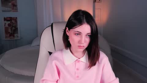 Snapshot of kimmie_shine chatting on 5, 2, 2026 Your Kimmie follow me online show from 5, 2, 2026