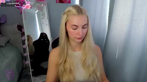 kimmy1_powell online show from 7, 8, 2026