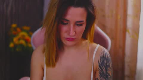 Snapshot of kimskye chatting on 1, 2, 2025 KimSkye online show from 1, 2, 2025