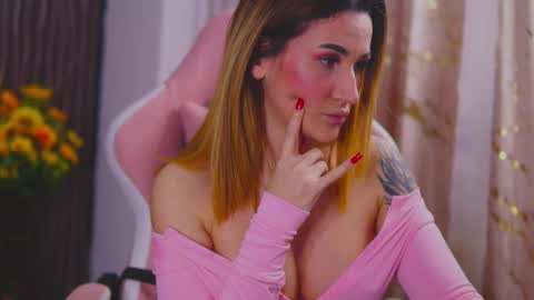 Snapshot of kimskye chatting on 13, 2, 2025 KimSkye online show from 13, 2, 2025