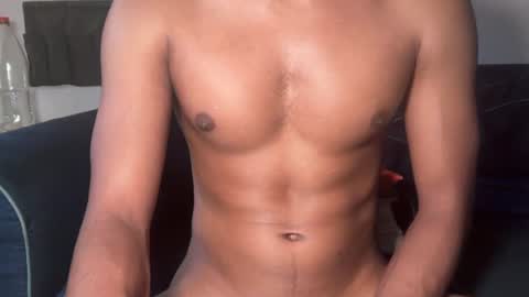 Snapshot of kinda_horny_right_now chatting on 10, 6, 2026 Isaac online show from 10, 6, 2026