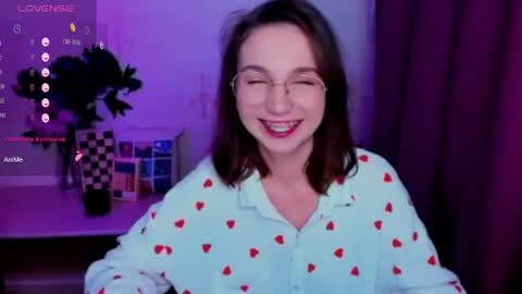 Hazel online show from 30, 6, 2026