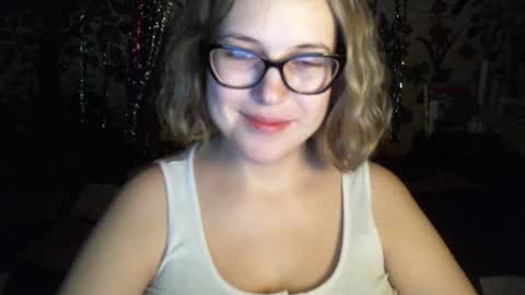 Snapshot of kindsweet chatting on 8, 3, 2025 kindsweet online show from 8, 3, 2025