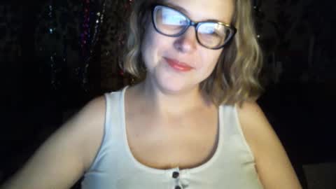 Snapshot of kindsweet chatting on 11, 3, 2025 kindsweet online show from 11, 3, 2025