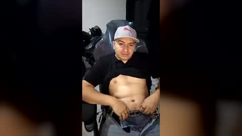 Snapshot of king5899 chatting on 31, 7, 2026 king5899 online show from 31, 7, 2026