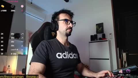 Snapshot of king7045 chatting on 15, 1, 2026 king7045 online show from 15, 1, 2026