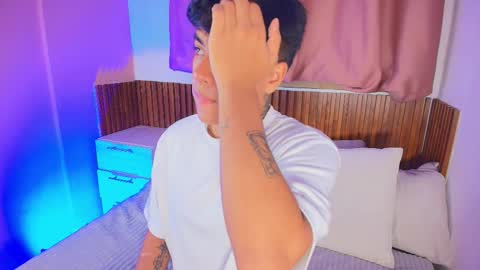 Snapshot of king_azahell chatting on 11, 2, 2026 king help me reach 100 likes online show from 11, 2, 2026