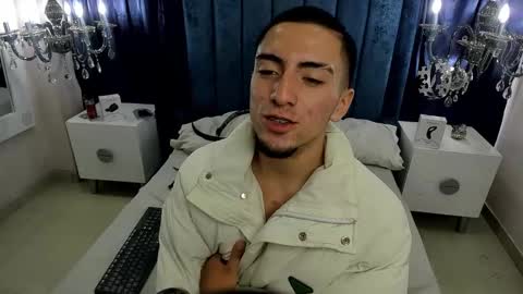 King Dante  online show from 25, 1, 2025