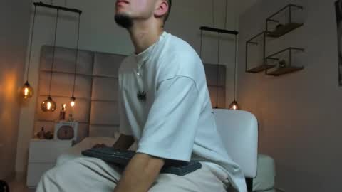 King Dante  online show from 23, 2, 2025