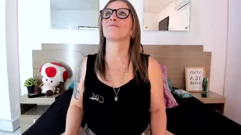 Snapshot of king_n_kathe_ chatting on 5, 8, 2026 King Kathe online show from 5, 8, 2026
