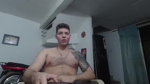 Snapshot of king_russo chatting on 18, 9, 2025 king_russo online show from 18, 9, 2025
