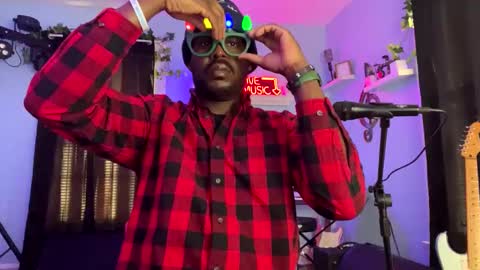 KC online show from 28, 12, 2024