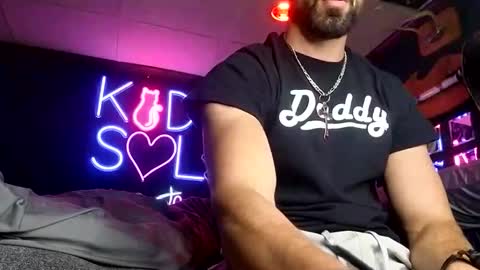 Snapshot of kingdaddysayless chatting on 22, 10, 2025 kingdaddysayless online show from 22, 10, 2025