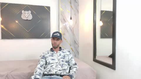 KING  online show from 11, 7, 2026