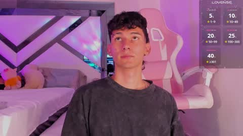  A L E X  online show from 10, 1, 2025