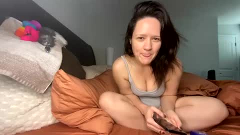 Kinkbitch online show from 3, 3, 2025