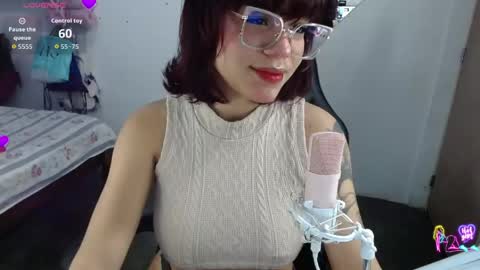 Snapshot of kinky_catalina chatting on 5, 5, 2026 Catalina online show from 5, 5, 2026