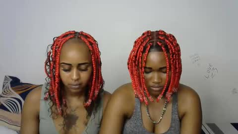 Snapshot of kinky_secrett chatting on 11, 9, 2025 Cupshee and cushey online show from 11, 9, 2025