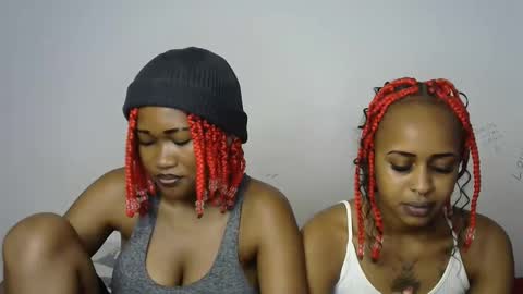 Snapshot of kinky_secrett chatting on 14, 9, 2025 Cupshee and cushey online show from 14, 9, 2025