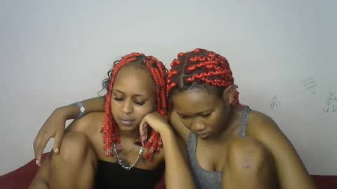 Snapshot of kinky_secrett chatting on 24, 9, 2025 Cupshee and cushey online show from 24, 9, 2025