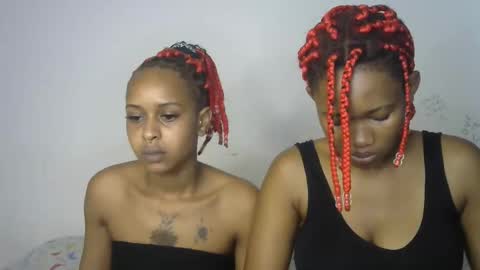 Snapshot of kinky_secrett chatting on 28, 9, 2025 Cupshee and cushey online show from 28, 9, 2025