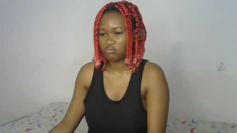 Snapshot of kinky_secrett chatting on 29, 9, 2025 Cupshee and cushey online show from 29, 9, 2025