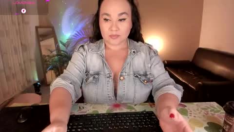 Jenny online show from 19, 10, 2025