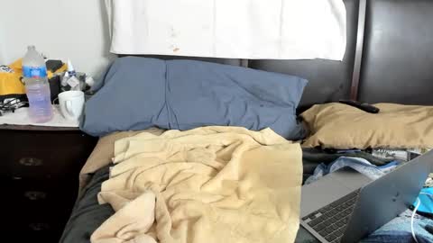 Snapshot of kinkyguy323232 chatting on 7, 12, 2024 Kinkyguy323232 online show from 7, 12, 2024