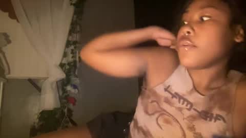 Snapshot of kinkykittee chatting on 29, 1, 2025 Bunniii online show from 29, 1, 2025