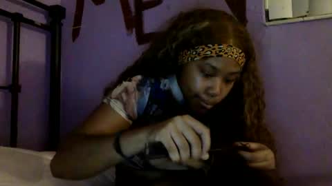 Snapshot of kinkykittee chatting on 2, 2, 2026 Bunniii online show from 2, 2, 2026