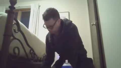 kinkystrides online show from 24, 3, 2026