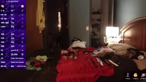 kinkywolf87 online show from 11, 11, 2025