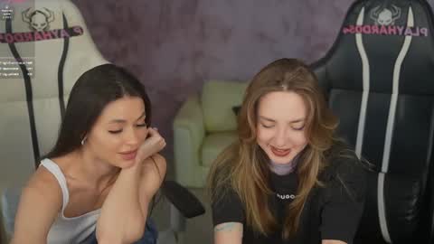 Sweet girls online show from 16, 4, 2026