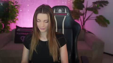 Snapshot of kira0541 chatting on 1, 7, 2026 Sweet girls online show from 1, 7, 2026