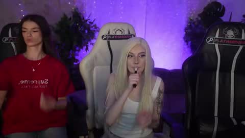 Snapshot of kira0541 chatting on 14, 7, 2026 Sweet girls online show from 14, 7, 2026