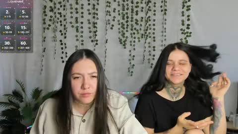 kira_and_krisi online show from 11, 5, 2026