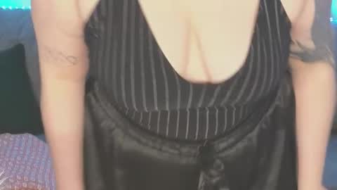 Snapshot of kira_citro chatting on 17, 1, 2025 Kira  NEXT STREAM December 4 5pm CET  11am EST online show from 17, 1, 2025