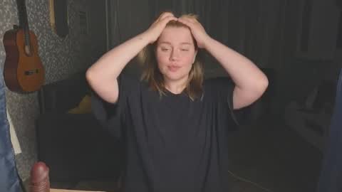 Snapshot of kira_citro chatting on 26, 9, 2025 Kira  NEXT STREAM December 4 5pm CET  11am EST online show from 26, 9, 2025