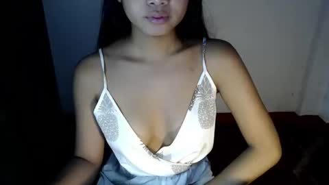 kira_danaya online show from 12, 11, 2025
