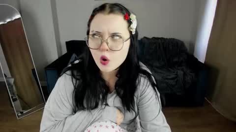 Snapshot of kira_g0ld chatting on 11, 3, 2026 kira online show from 11, 3, 2026