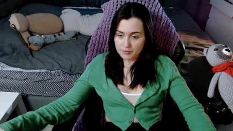 Snapshot of kira_yammy chatting on 17, 1, 2025 Kira follow me online show from 17, 1, 2025