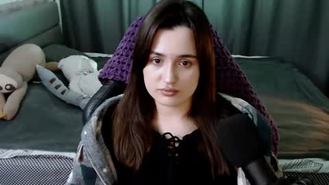 Snapshot of kira_yammy chatting on 14, 2, 2025 Kira follow me online show from 14, 2, 2025