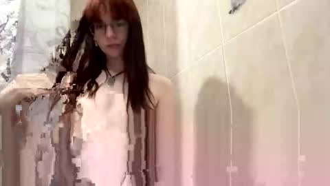 Snapshot of kiraazata chatting on 14, 10, 2025 kiraazata online show from 14, 10, 2025