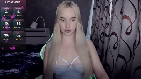 kirakrox online show from 3, 3, 2026