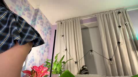 Kira    online show from 2, 5, 2026