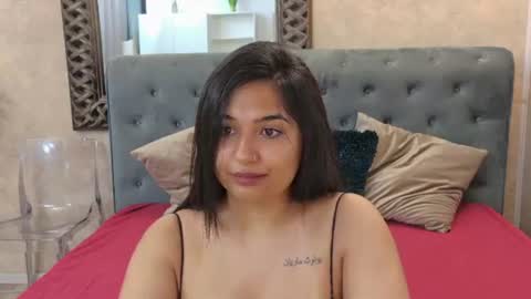 kiramoonxx online show from 14, 7, 2026
